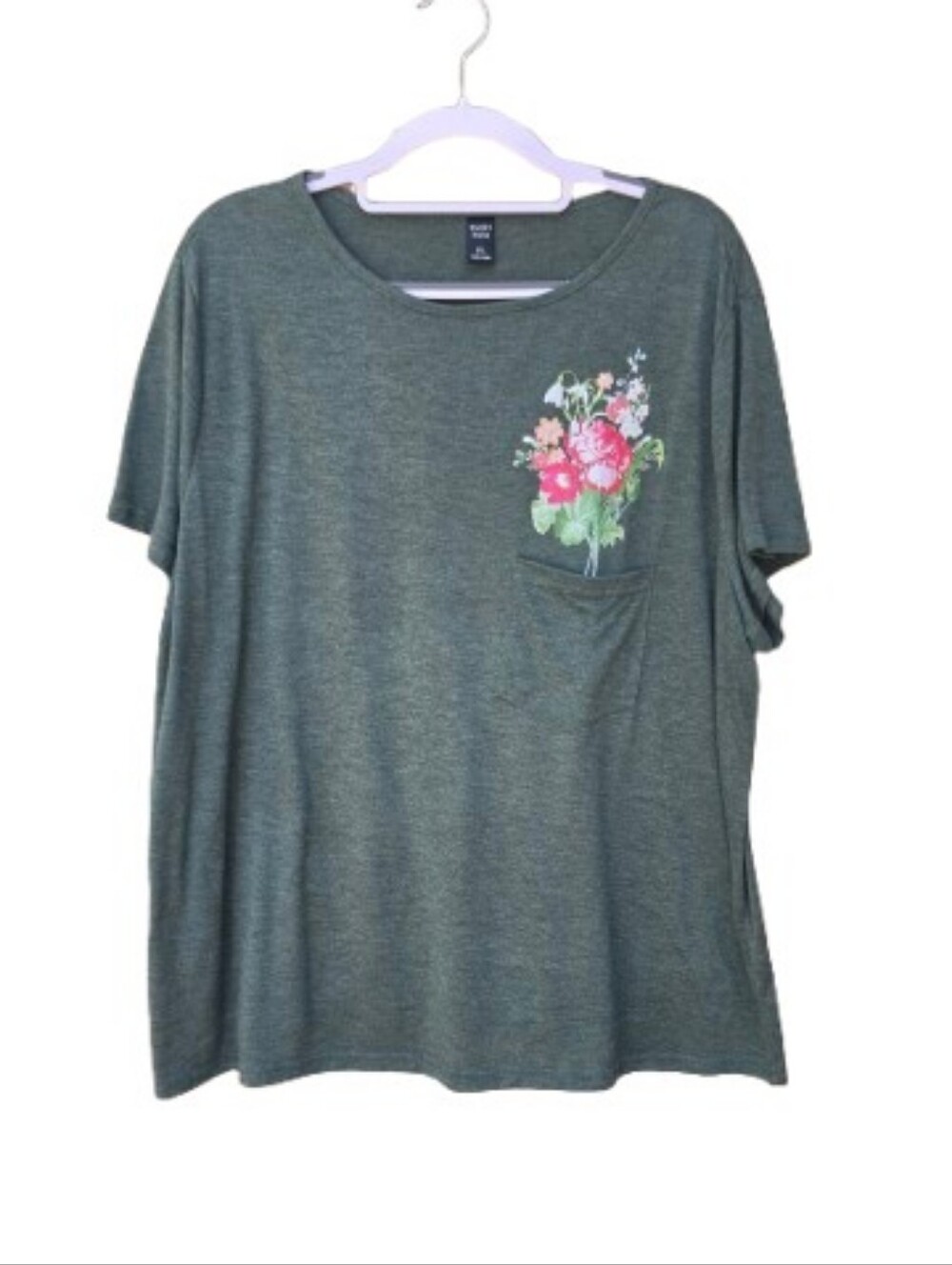 Emery Rose Plus Green T-Shirt Floral Pocket Print Short Sleeves